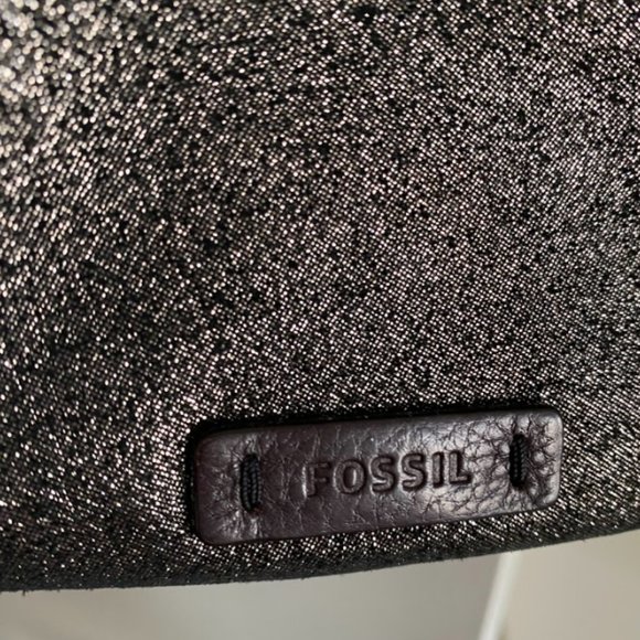 Fossil Crossbody Purse - Picture 3 of 3